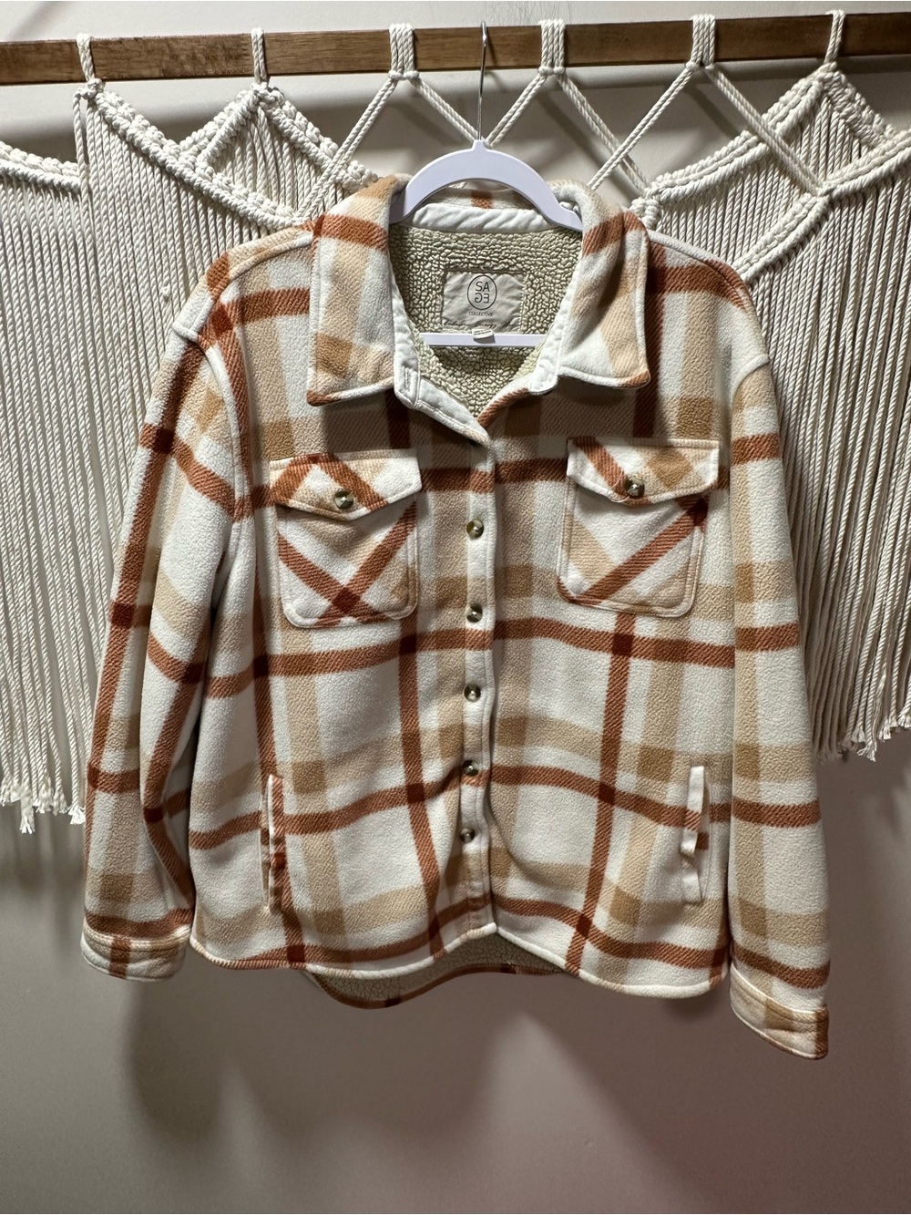 Cozy Plaid Teddy Jacket in Cream & Tan